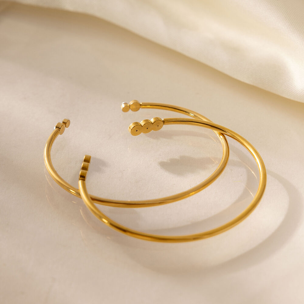 Simple Solid Color Circle Stainless Steel Waterproof Gold Color Zircon Women's Cuff Bracelets Picture4