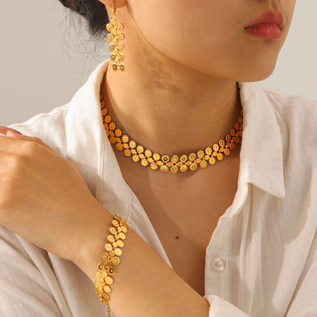 Simple Series Daily Flower Stainless Steel Waterproof Gold Color Women's Chain Necklaces