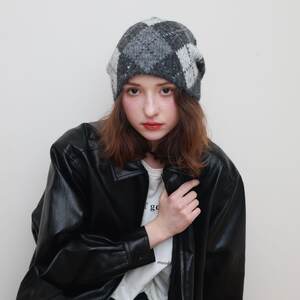 Simple Series Casual Plaid Mixed Color Geometric Shape Wool Beanie h5 Picture2