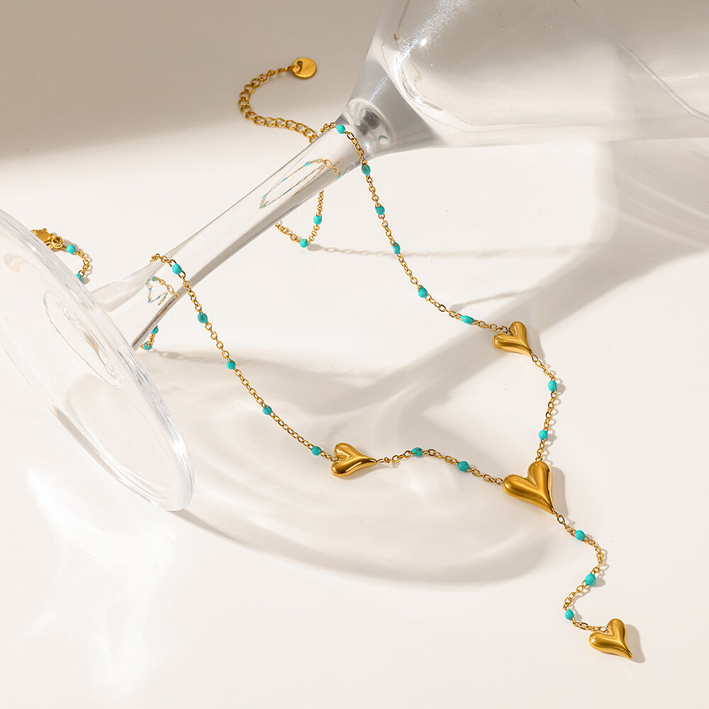Romantische Serie: Herzförmige Halskette mit Anhänger aus Edelstahl, wasserdicht, goldfarben