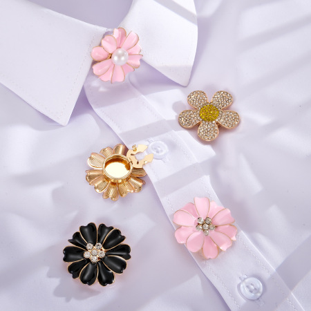 Simple Series Daily Flower Alloy Rhinestone Artificial Pearl Cufflinks