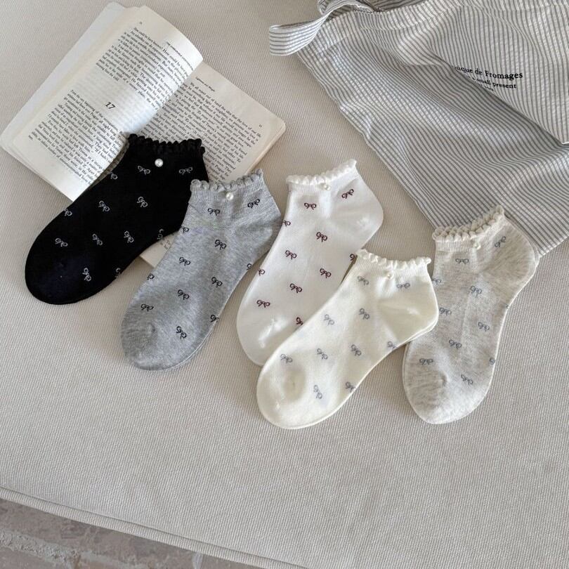 Basic Solid Color Random Print Ankle Socks h5 Picture2