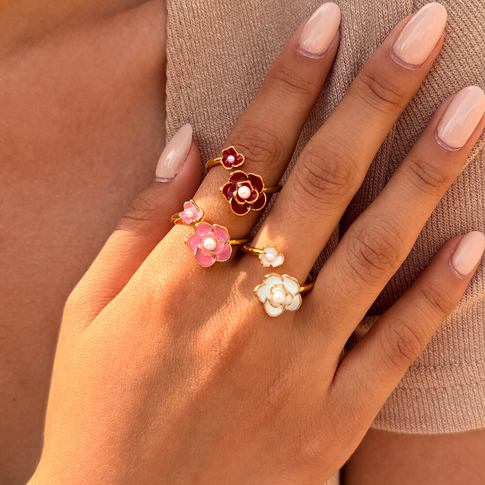 Simple Series Daily Flower Stainless Steel Waterproof Gold Color Artificial Pearl Ring Sets Picture4