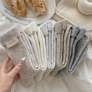 Elegant Solid Color Mid-Calf Socks h5 Picture3