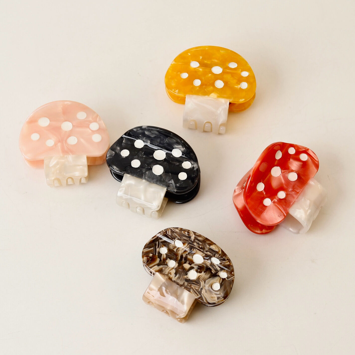 Simple Series Niedliche Polka Dots Gemischte Farben Pilz Acetat Haarspangen