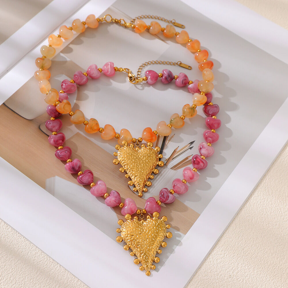 Retro Beads Resin Heart Pendant Women's Beaded Necklaces h5 Picture3