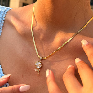 Retro Daily Flower Stainless Steel Waterproof Gold Color Rhinestone Women's Pendant Necklaces h5 Picture3