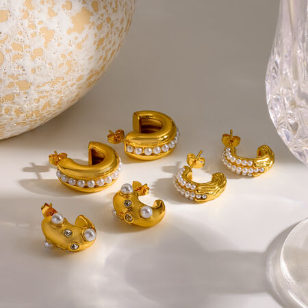 Elegant C-shape Stainless Steel Waterproof Gold Color Rhinestone Artificial Pearl Women's Stud Earrings 2
