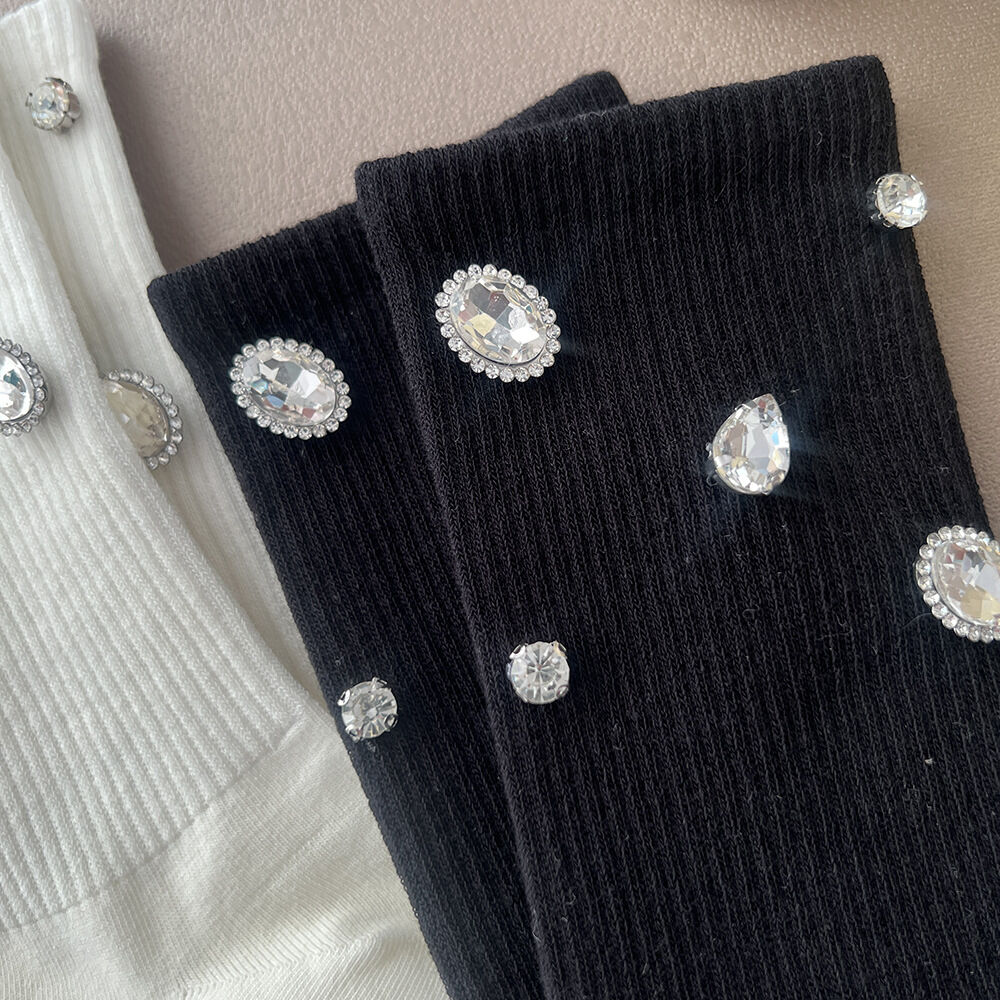 Elegant Solid Color Geometric Pattern Hot Rhinestones Mid-Calf Socks h5Picture4