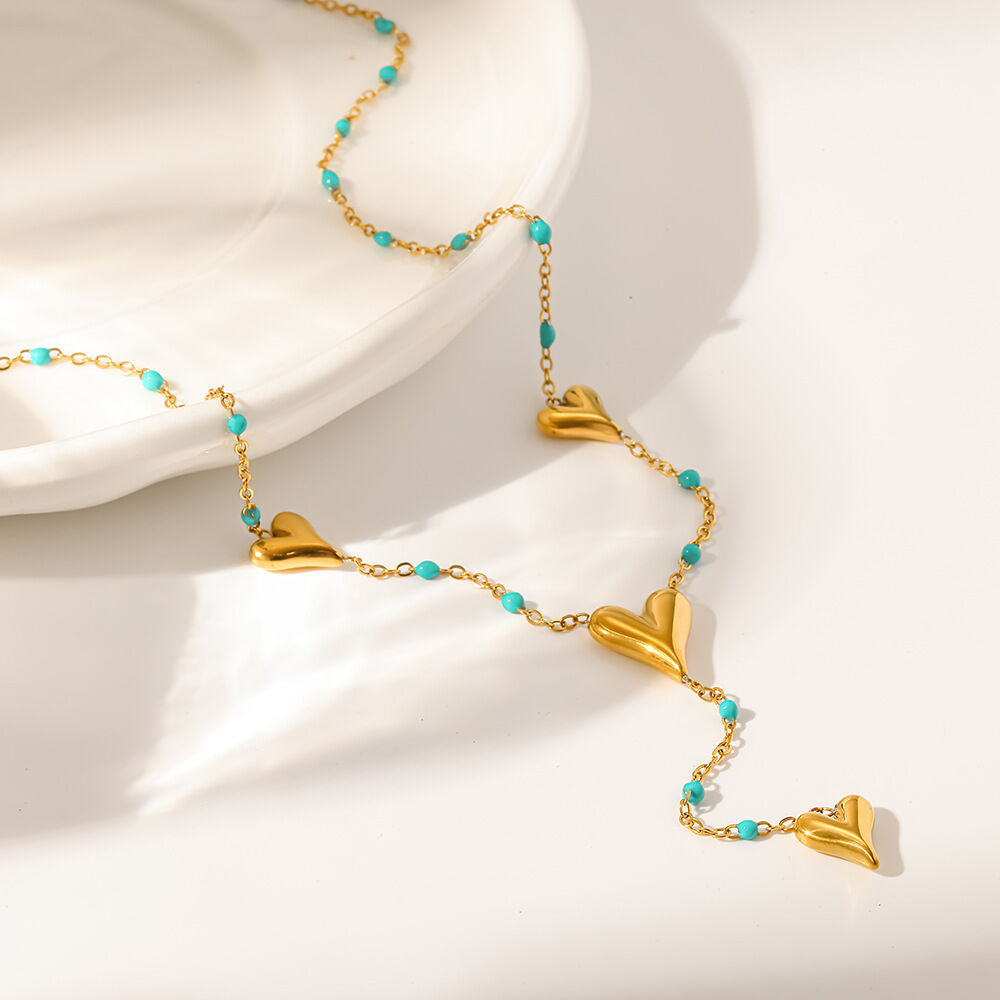 Romantische Serie: Herzförmige Halskette mit Anhänger aus Edelstahl, wasserdicht, goldfarben 2