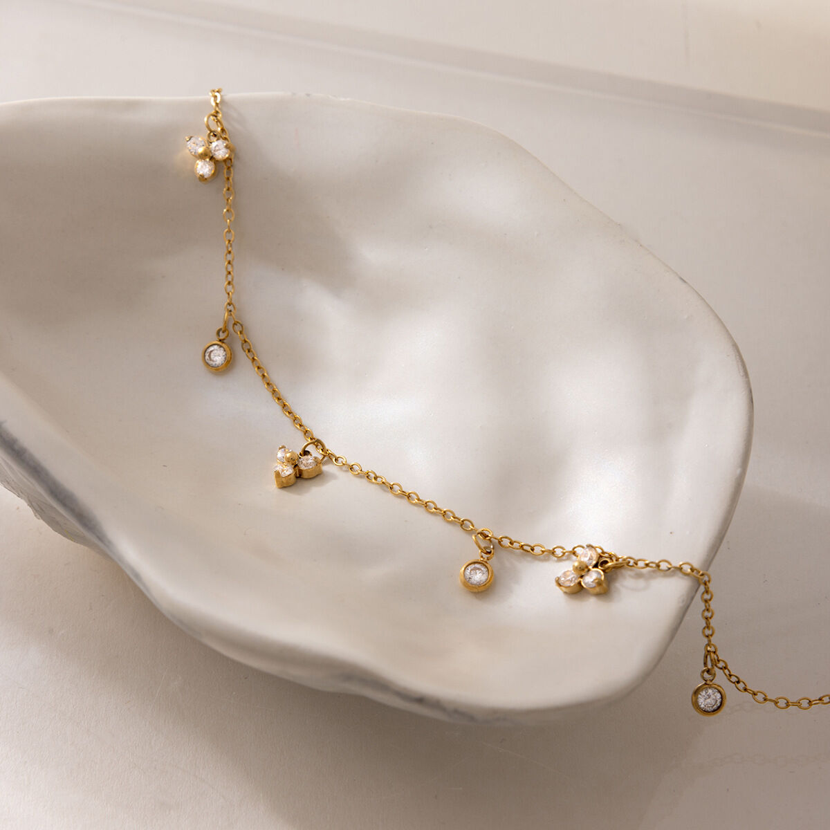 Simple Flower Stainless Steel Waterproof Gold Color Zircon Anklets 2
