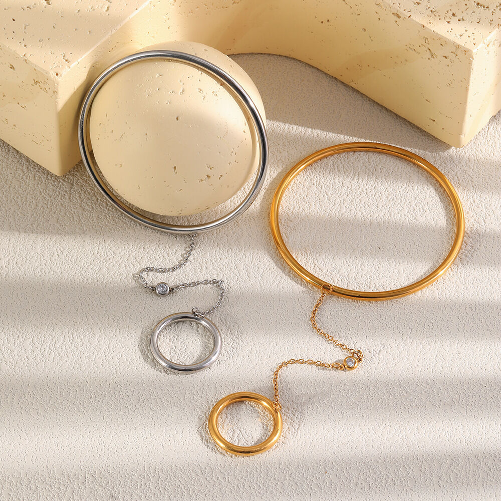 Eenvoudige, effen, waterdichte, goudkleurige damesarmband van roestvrij staal h5 Afbeelding3