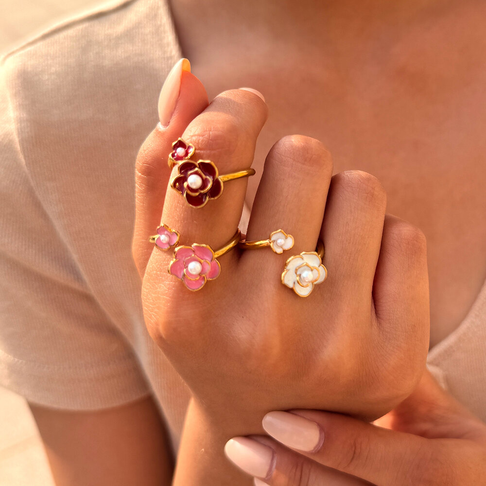 Simple Series Daily Flower Stainless Steel Waterproof Gold Color Artificial Pearl Ring Sets Picture3
