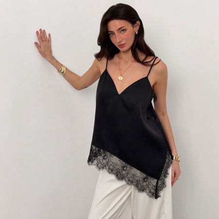 Zwarte kanten blouse met V-hals en kanten details, mouwloze top
