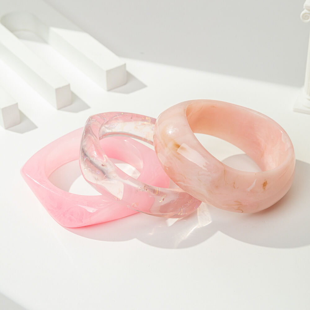 Irregular Shape Gradient Color Resin Women's Bangles h5Picture4