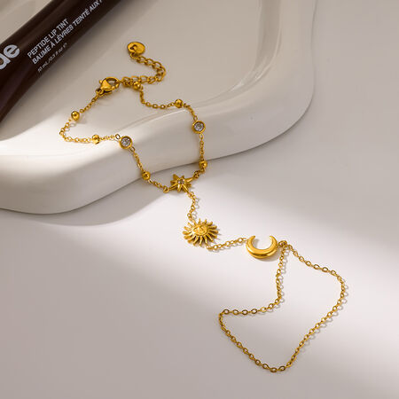 Cadena de mano para mujer con diseño de sol, estrella y luna, de acero inoxidable, resistente al agua, color dorado y circonita. 2