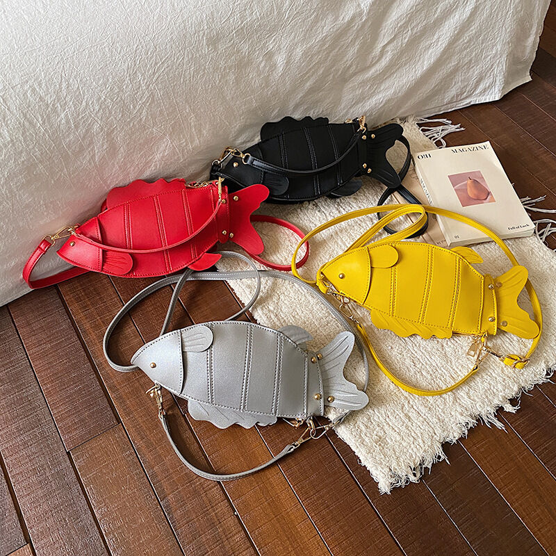 Streetwear Style Metal Hardware Patchwork Fish Solid Color Patchwork Oceanic Style Fish Rivet Pu Women's East-west Bag Picture3