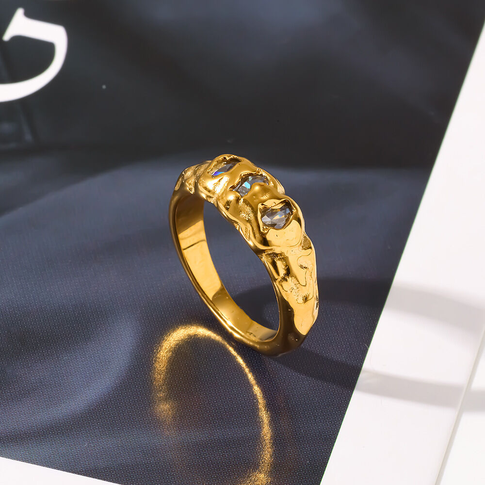 Klassische, unregelmäßig geformte, geometrische Statement-Ringe aus wasserdichtem Edelstahl in Goldfarbe mit Zirkonia 2