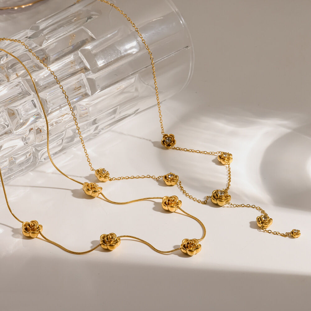 Romantische Serie Rosé Edelstahl Wasserdicht Goldfarben Strass Damen Kettenhalsketten h5Bild2