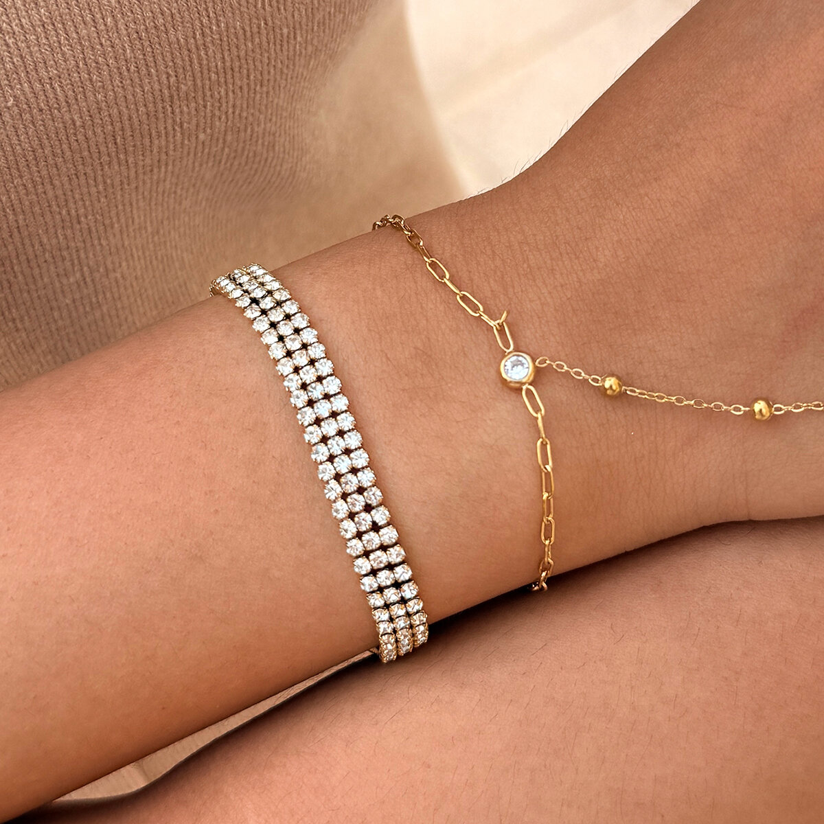 Luxuriöses, unregelmäßig geformtes, wasserdichtes Edelstahl-Armband mit Zirkonia in Goldfarbe für Damen – perfekt für den täglichen Gebrauch h5 Bild4