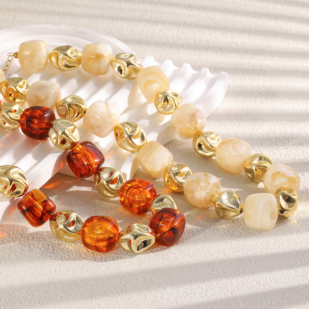Simple Series Retro Irregular Shape Beads Resin Gold Color Women's Beaded Necklaces Picture2