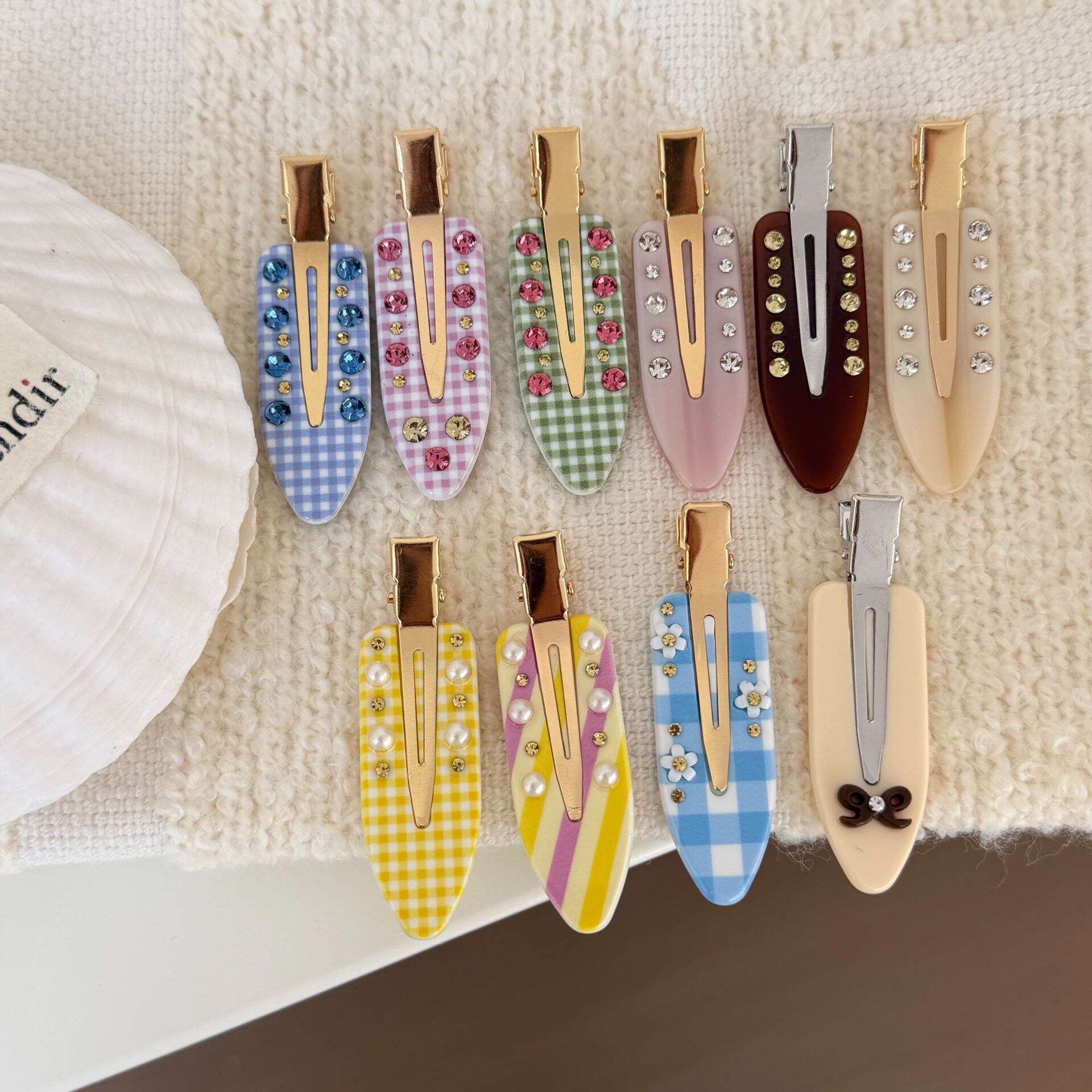Luxurious Series Sweet Bow Knot Stripe Plaid Mixed Color Plastic Rhinestone Hair Clips