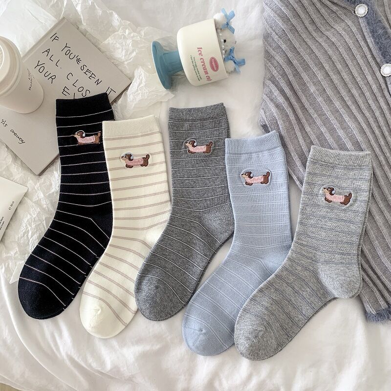 Slight Bounce Cute Animal Mid-Calf Socks