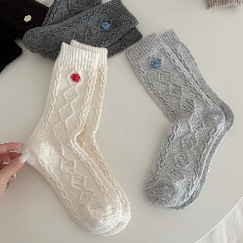Slight Bounce Basic Solid Color Mid-Calf Socks h5Picture2