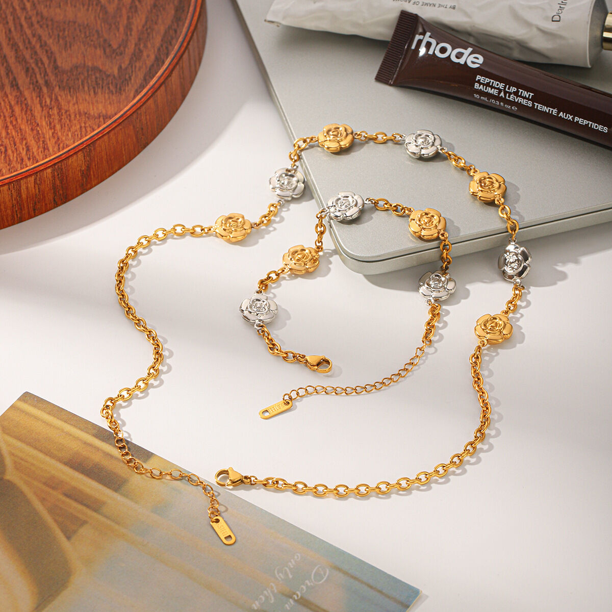 Simple Series Daily Flower Stainless Steel Waterproof Gold Color Women's Chain Necklaces h5Picture3
