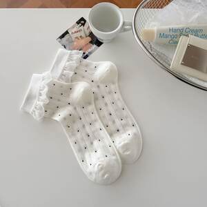 Slight Bounce Elegant Polka Dots Mid-Calf Socks h5