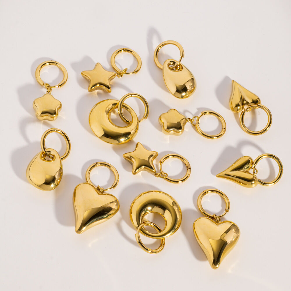 Elegante, unregelmäßig geformte Herz- und Stern-Ohrringe aus Edelstahl in Goldfarbe – schlichte Serie. Wasserfest. h5 Bild3