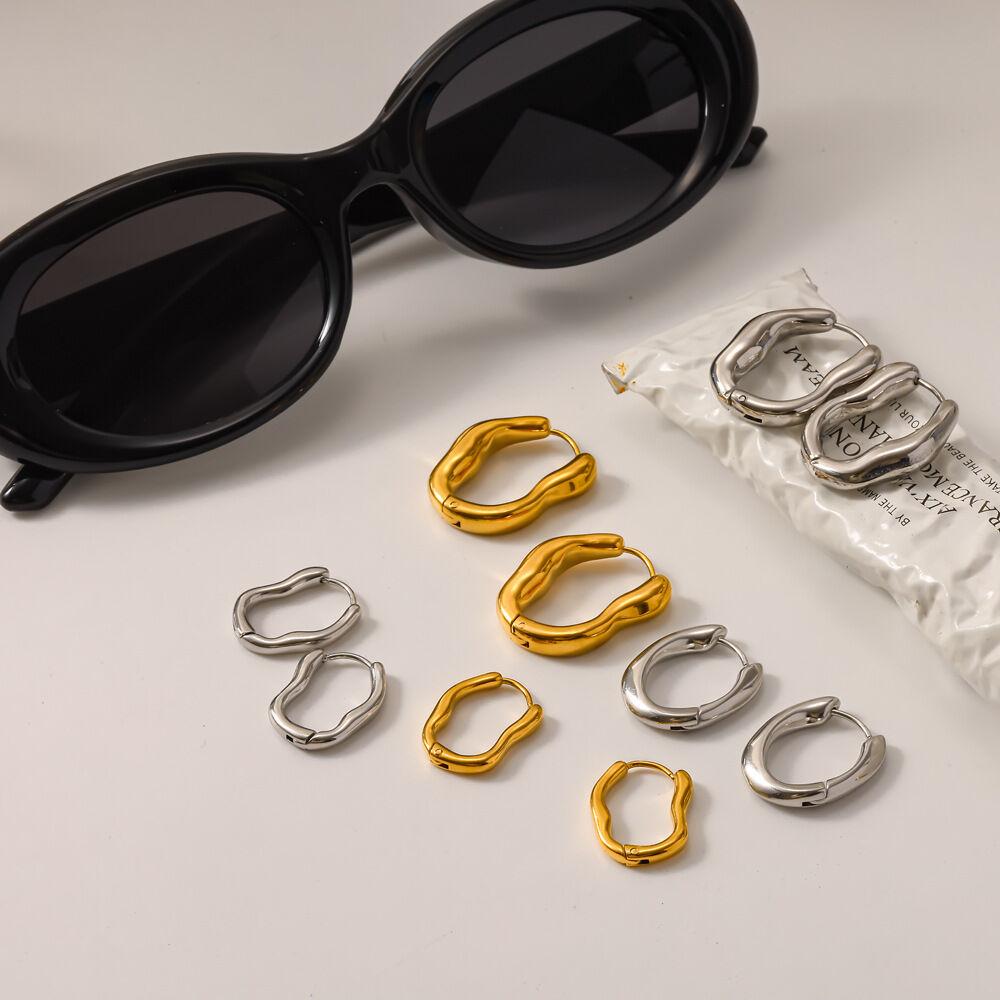 Pendientes de aro para mujer, de acero inoxidable, color dorado, con forma irregular y diseño sencillo, resistentes al agua. h5Imagen3