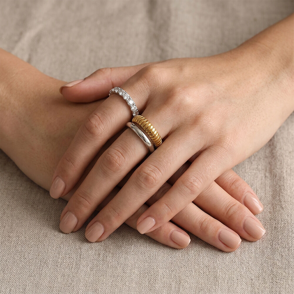 Einfaches gestreiftes Edelstahl-Ring-Set, wasserdicht, goldfarben, mit Zirkonia h5Bild5
