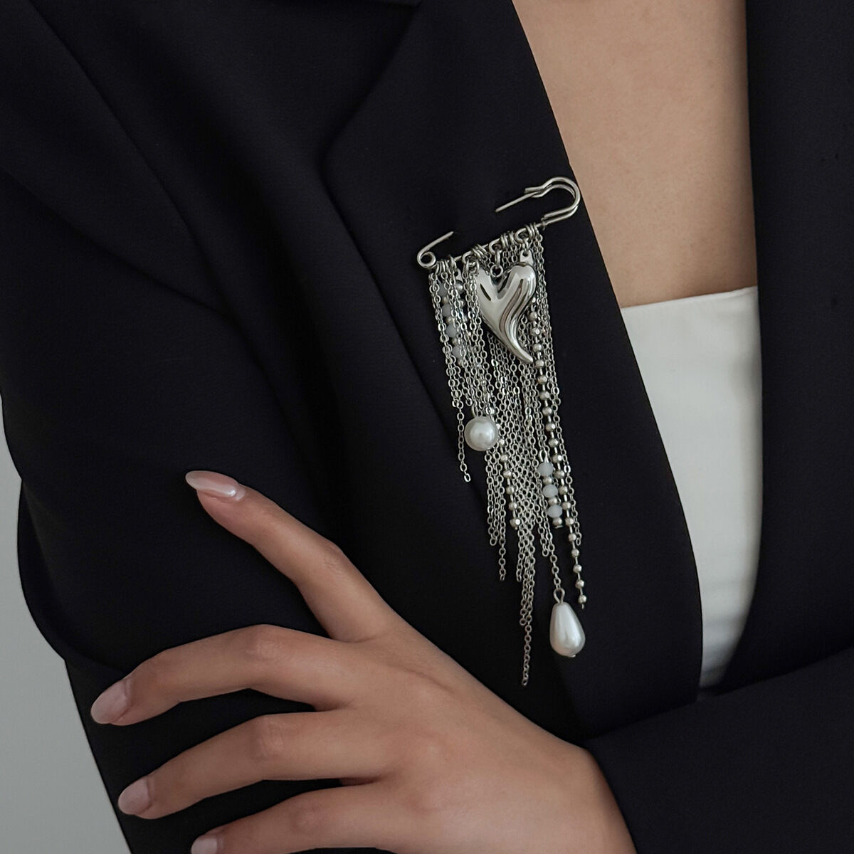 Simple Series Daily Flower Heart Tassel Chain Imitation Pearl Artificial Pearl Brooches