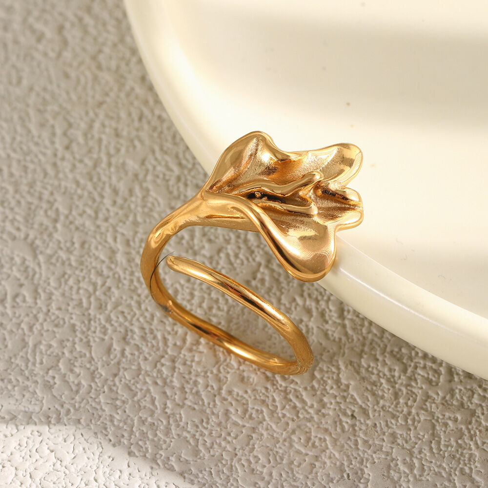 Romantische serie Zoete Bloem Onregelmatige Vorm Roestvrijstalen Waterdichte Statement Ringen