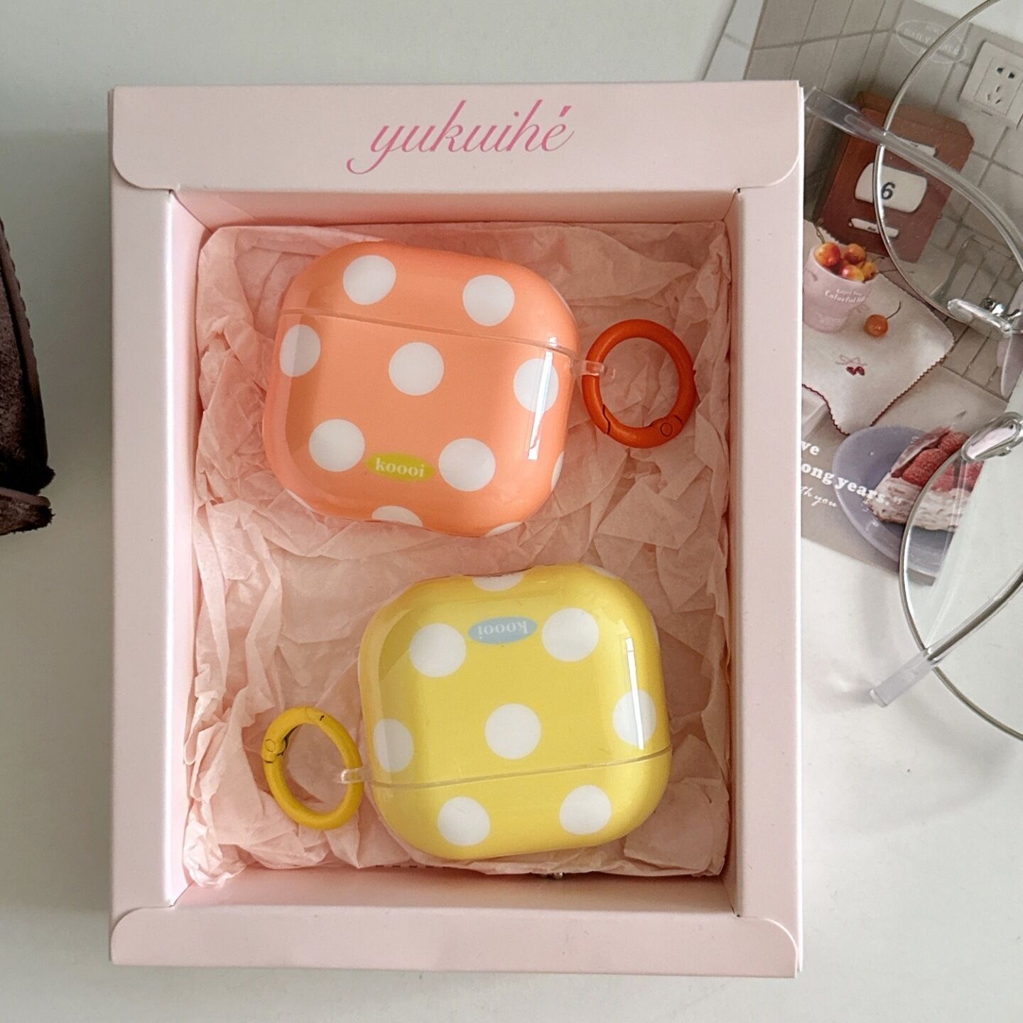 Solid Color Polka Dots Earphone Case h5 Picture3