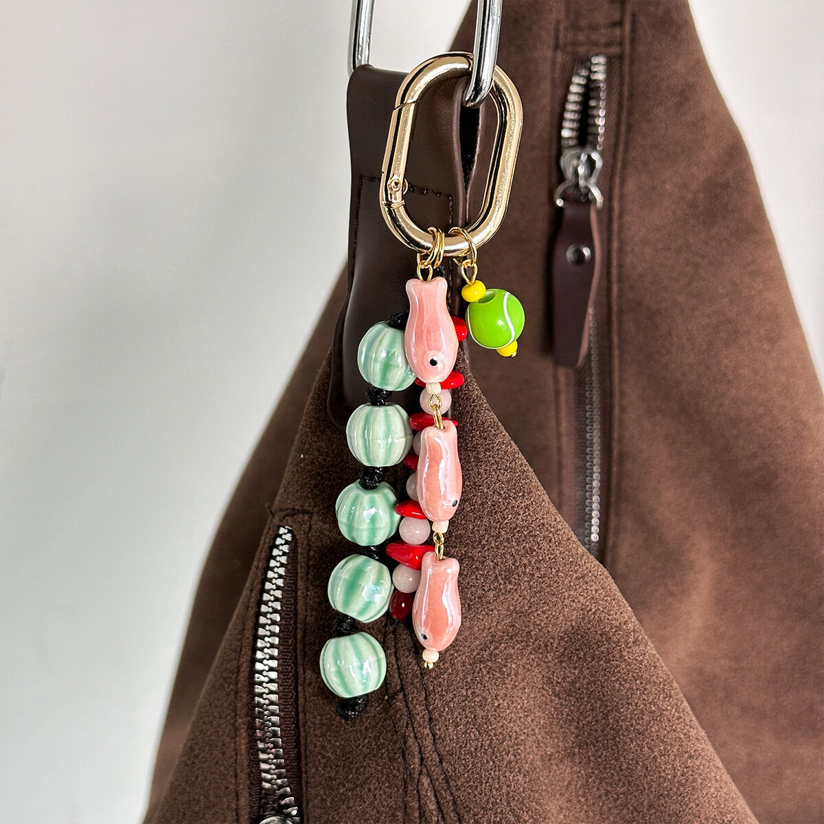 Einfache Serie, lässiger maritimer Stil, Perlen in verschiedenen Farben, Fisch-Keramik-Taschenanhänger 2