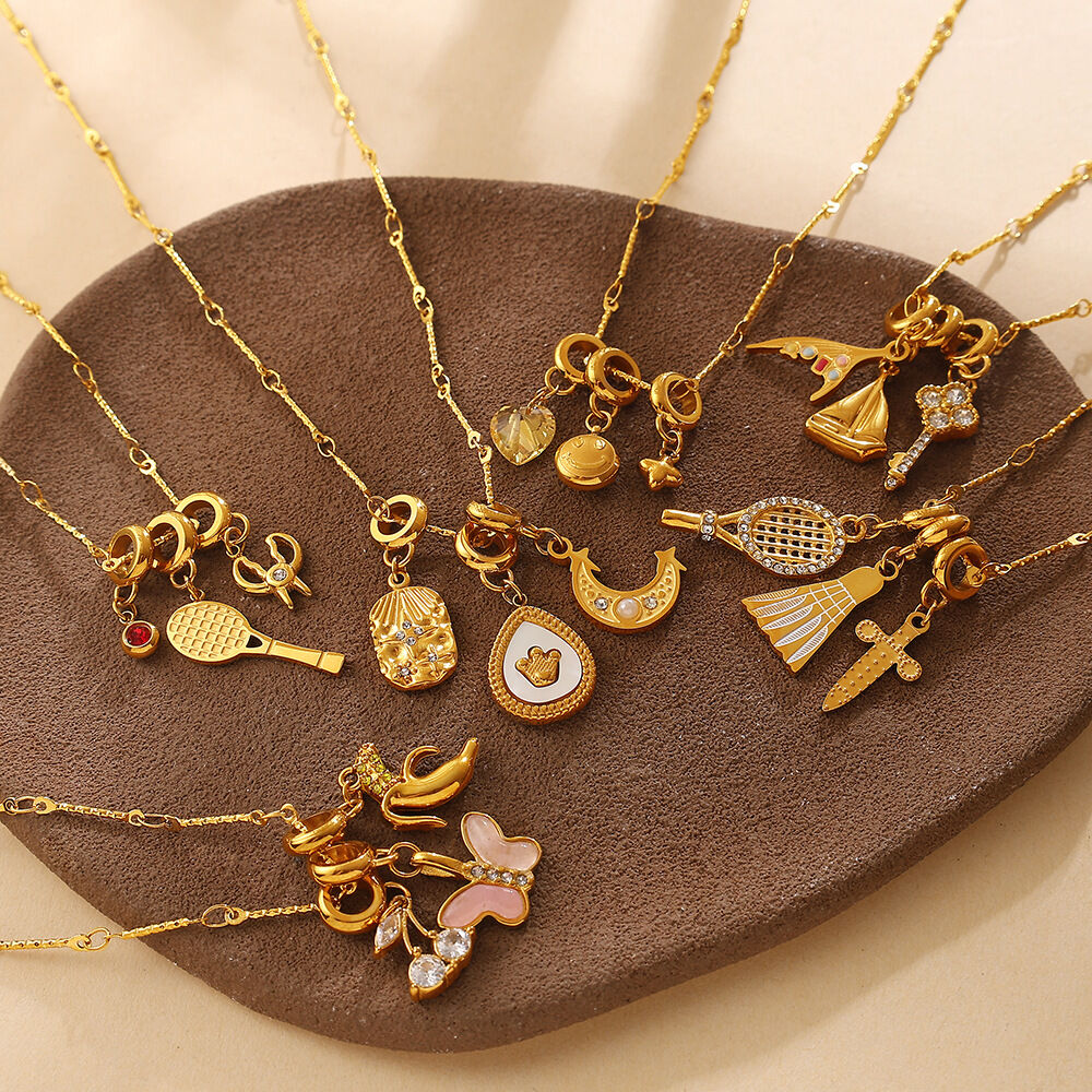 Simple Flower Heart Key Chain Strawberry Stainless Steel Waterproof Gold Color Women's Pendant Necklaces h5Picture4