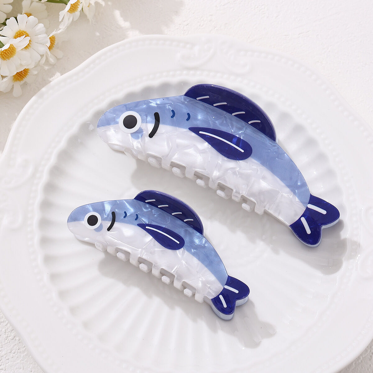 Simple Series Natural Oceanic Style Fish Gradient Color Acetate Hair Claws