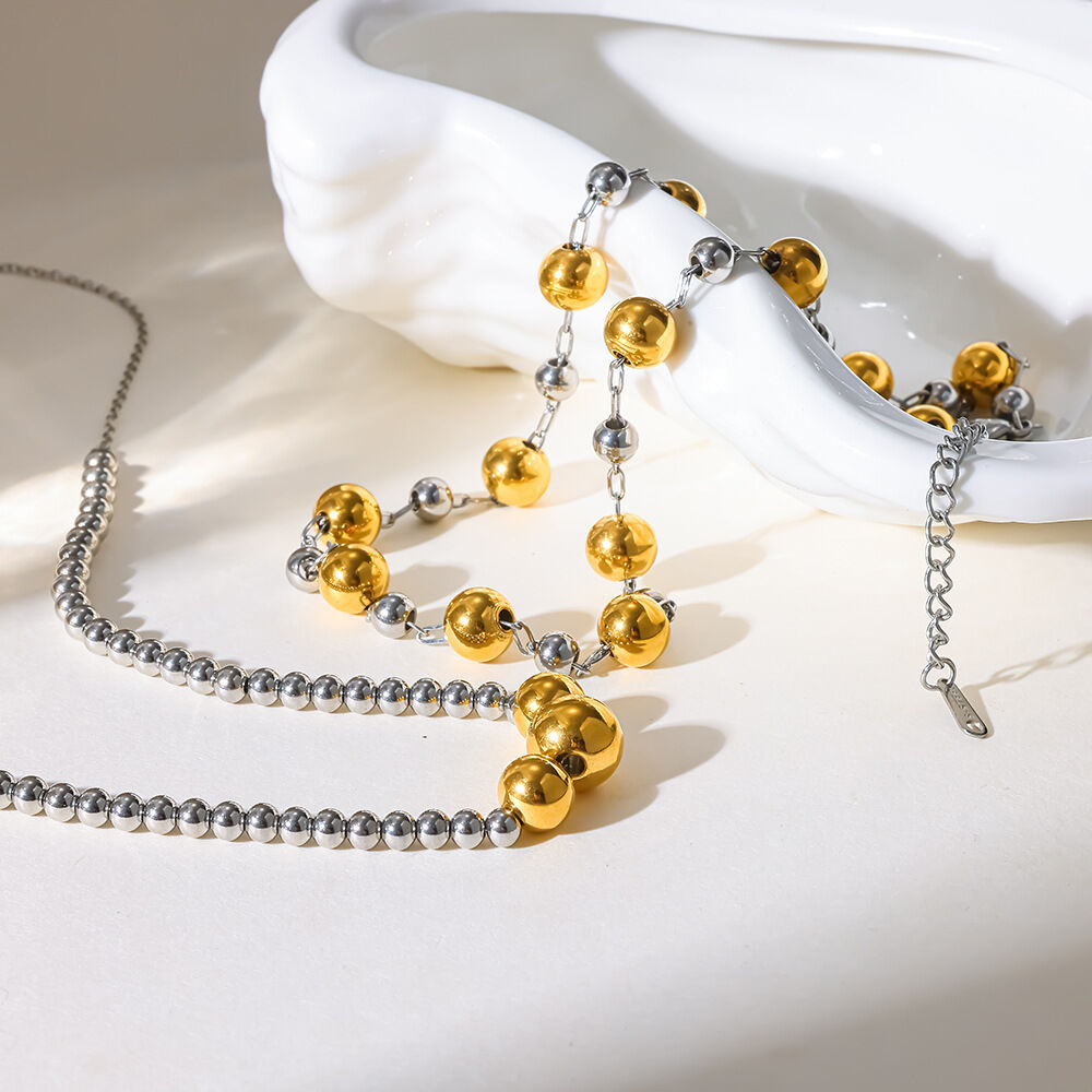 Simple Series – Täglich wechselnde, wasserfeste Damen-Ketten aus Edelstahl in Goldfarbe Bild3