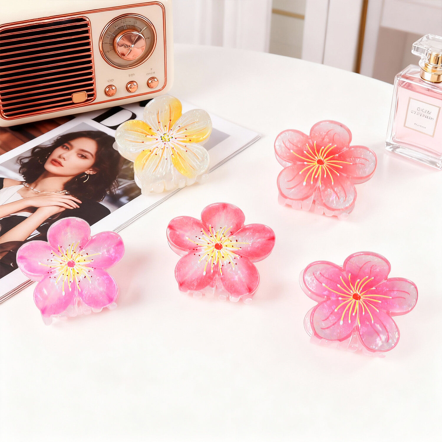 Simple Series Sweet Flower Gradient Color Acetate Hair Claws 2