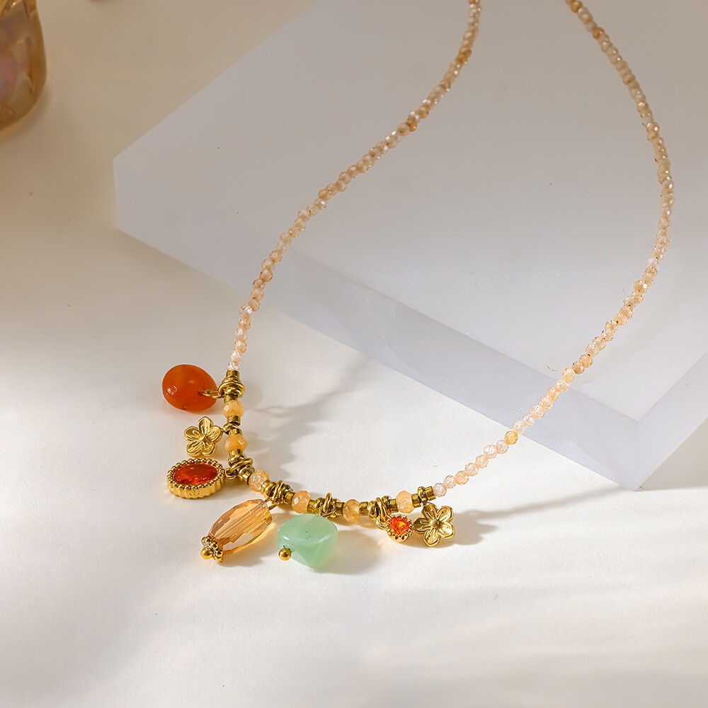 Collar de mujer con cuentas de circonita color oro, forma geométrica y diseño romántico, de acero inoxidable, resistente al agua. h5 Imagen2