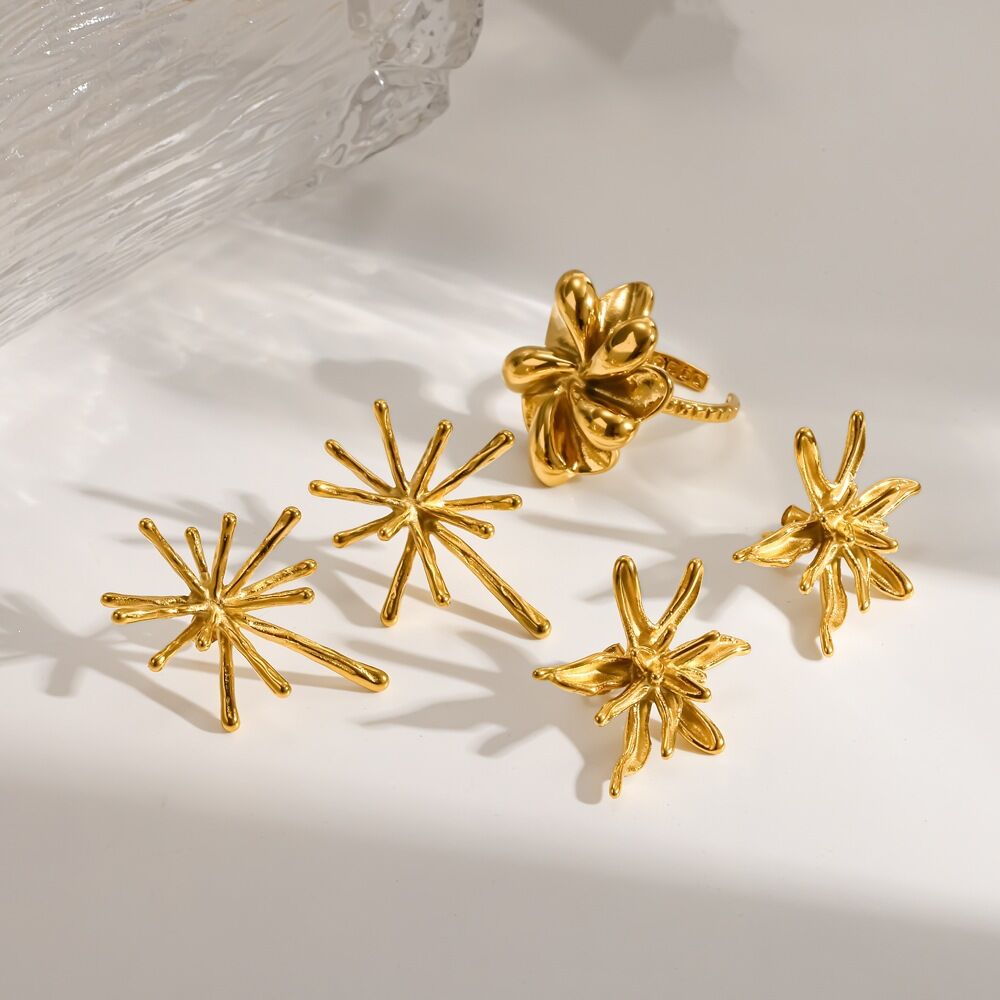 Flower Shape Stainless Steel Waterproof Gold Color Women's  Stud Earrings Picture3