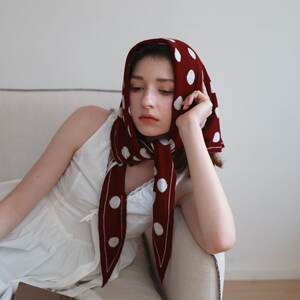 Simple Serisi Günlük Düz Renk Puantiyeli Yün-Polyester Karışımı Kışlık Şallar h5 Resim3
