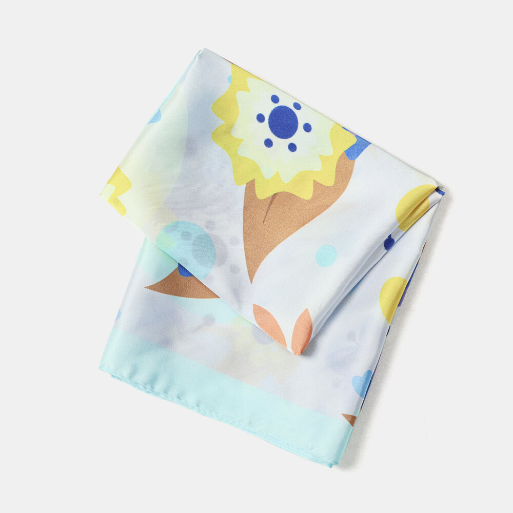 Sciarpe estive in poliestere della serie Simple con fiori naturali, colori misti e foglie. Immagine4