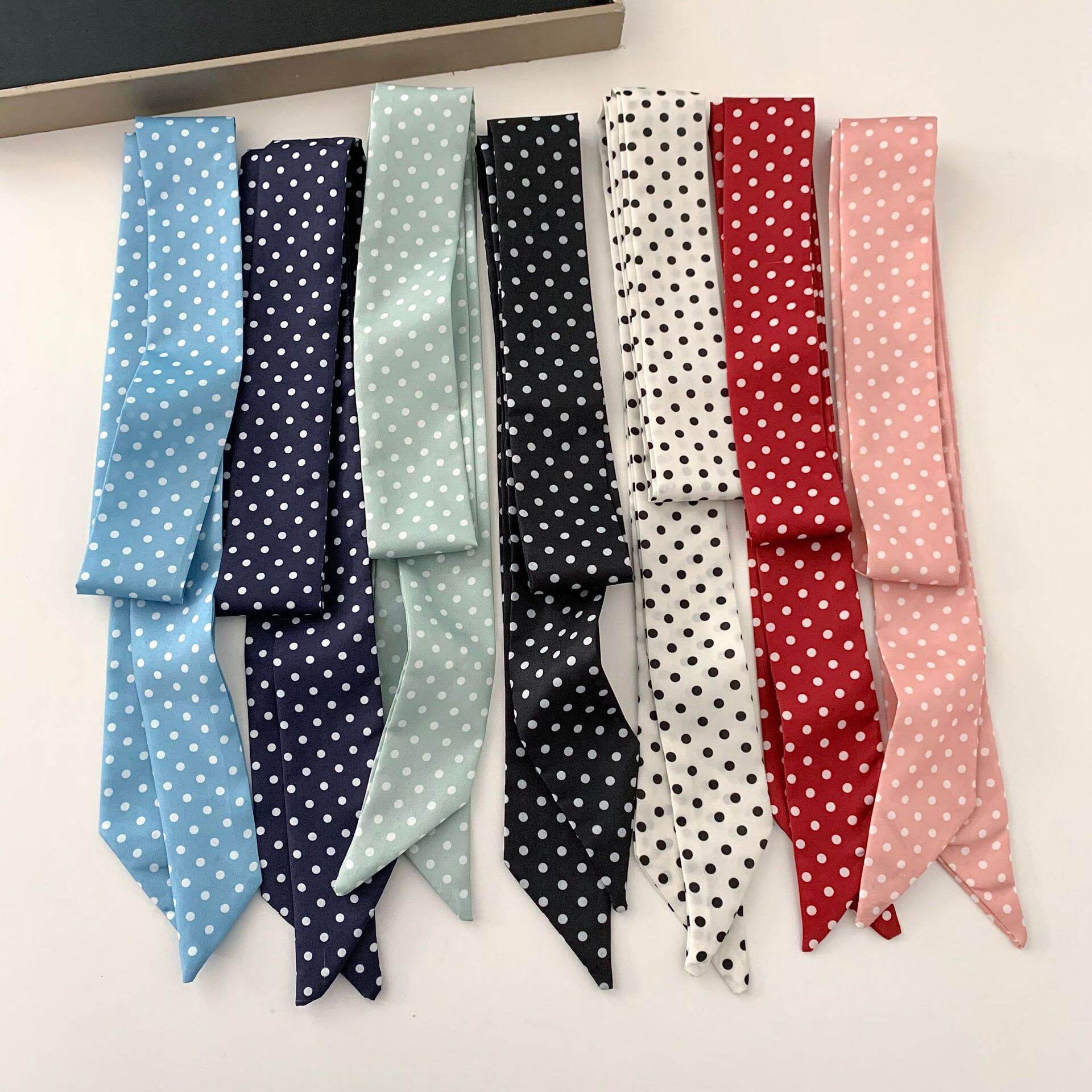 Sade Seri Günlük Kullanım İçin Düz Renk Puantiyeli Polyester Yazlık Şallar 2