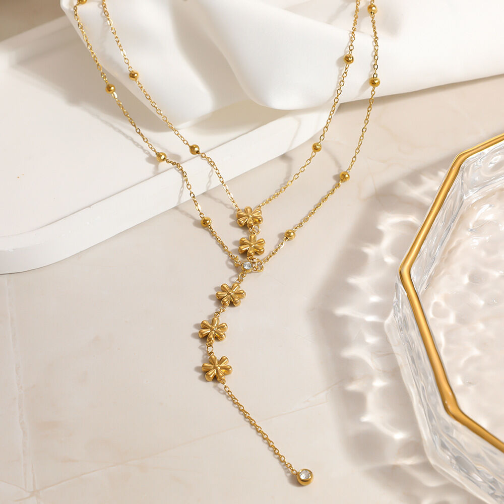 Eenvoudige serie elegante bloemenketting van roestvrij staal, waterdicht, goudkleurig, damesketting h5 Afbeelding2