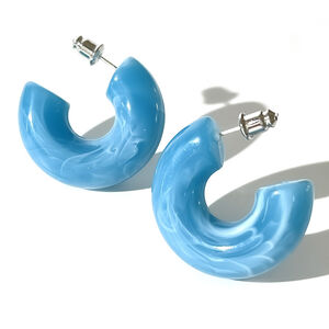 Einfache Ohrstecker aus Kunstharz mit kreisförmigem Farbverlauf, Damenmodell h5