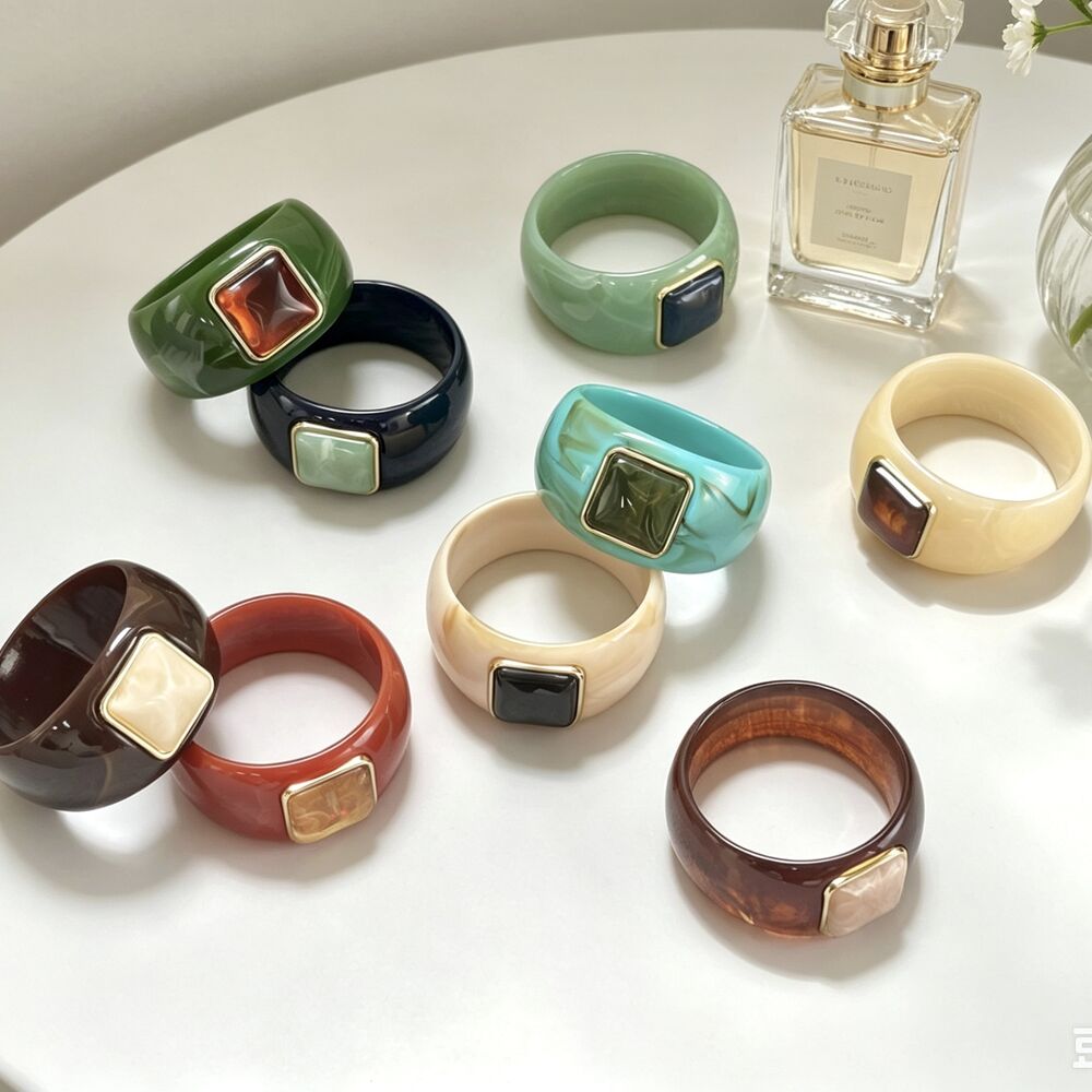 Simple Series Retro Irregular Shape Resin Women's Bangles h5Picture2