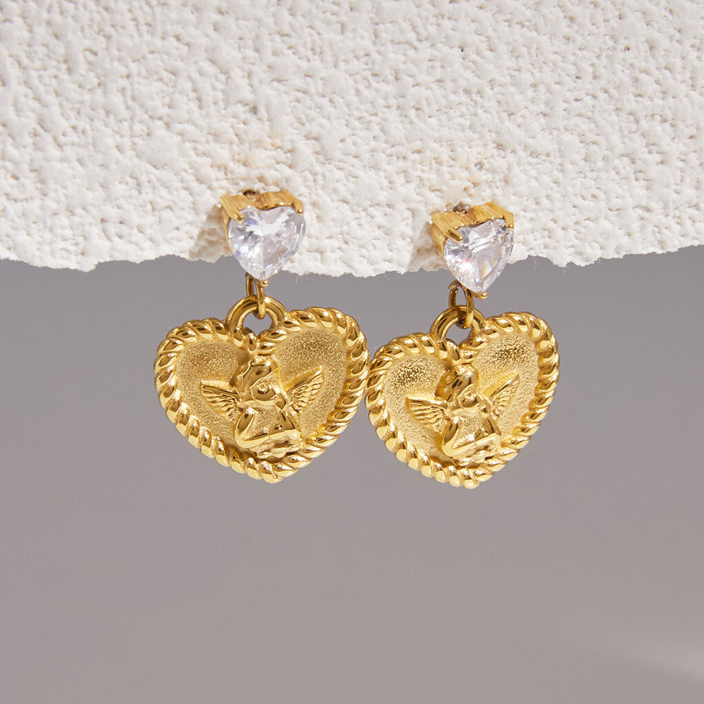 Pendientes colgantes de mujer de la serie romántica, modelo Sweet Heart Angel, de acero inoxidable, resistentes al agua y color dorado con circonitas.